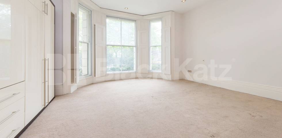			LET, 2 Bedroom, 1 bath, 1 reception Flat			 Holland Road, KENSINGTON